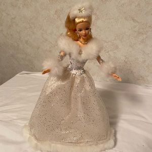 Vintage Barbie 2002 Winter Refection Barbie all white